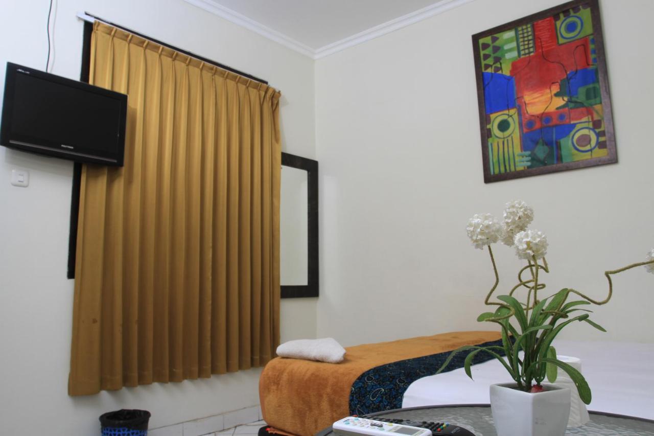 מלון בנדונג Bantal Guling Trans מראה חיצוני תמונה